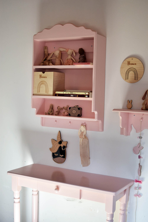 Bokhylla i trä till barnrummet, cottage - Bild 6