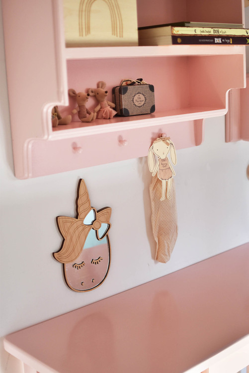 Bokhylla i trä till barnrummet, cottage - Bild 9