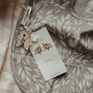 Mrs Mighetto, haklapp Misty Leaf Grey