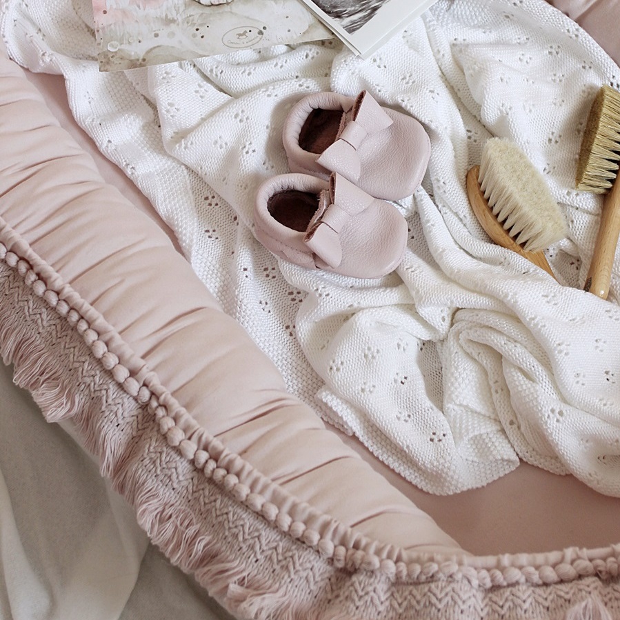 Cotton & Sweets, puderrosa boho babynest i bomull - Bild 2
